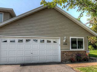 1286 Island Dr, Forest Lake, MN 55025