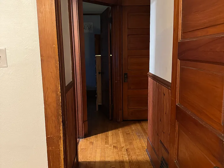 2225 N Hi Mount Blvd — Photo 8