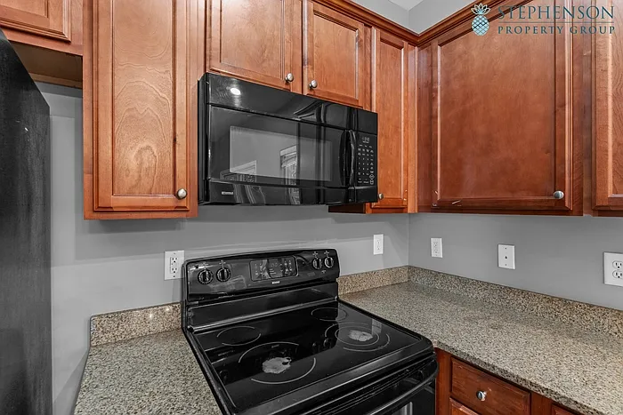 13 Crossbow Pl — Photo 7
