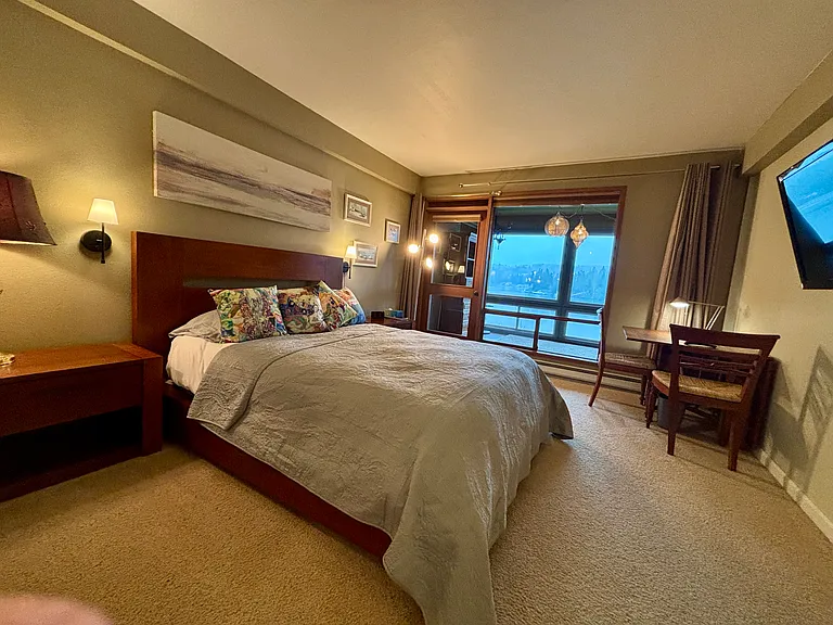 221 N Bay Ln #2 — Photo 22