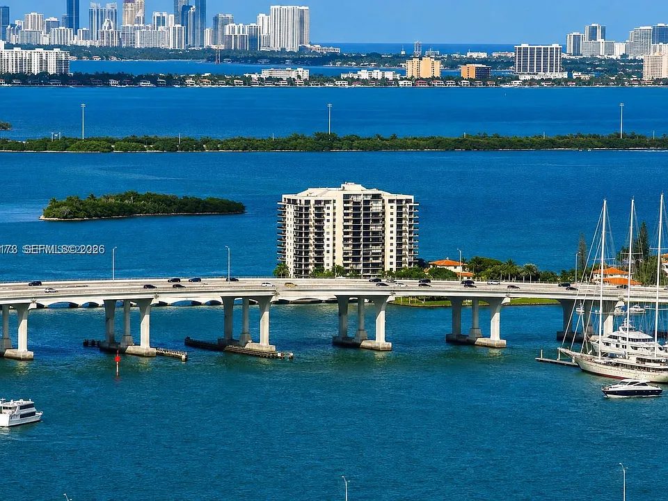 300 S Biscayne Blvd #T-3511