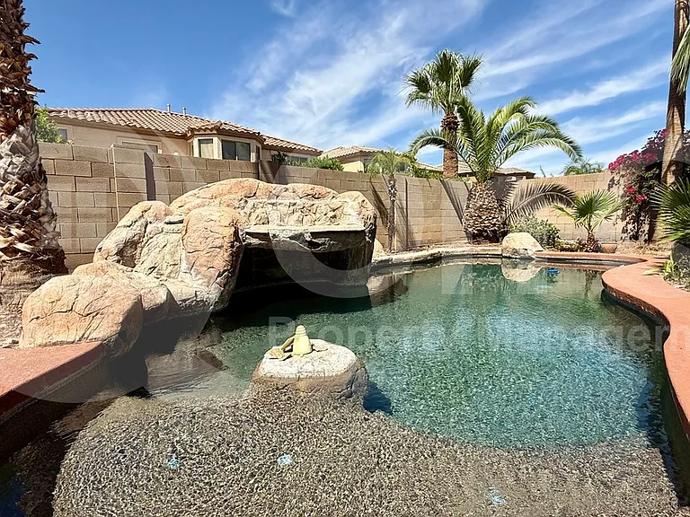2747 W Silver Fox Way — Photo 4