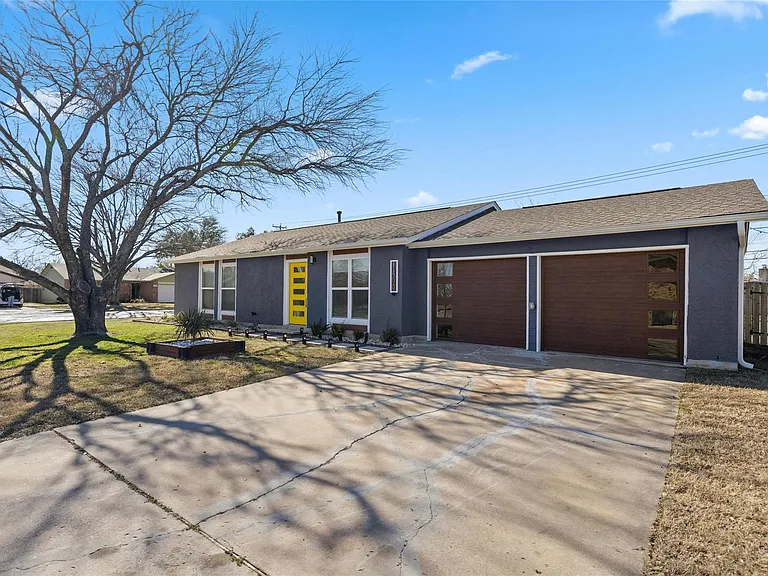 1400 Bellmar Dr — Photo 4