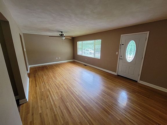 Real oak floors through out.