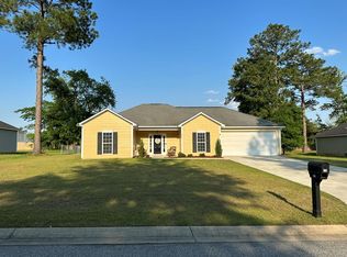 215 Robertson Dr, Leesburg, GA 31763