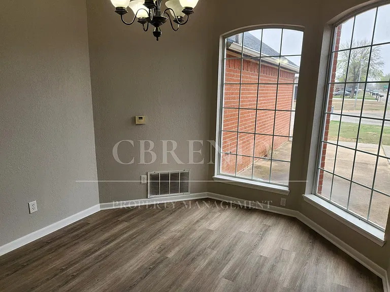 4505 Ponderosa Dr — Photo 4