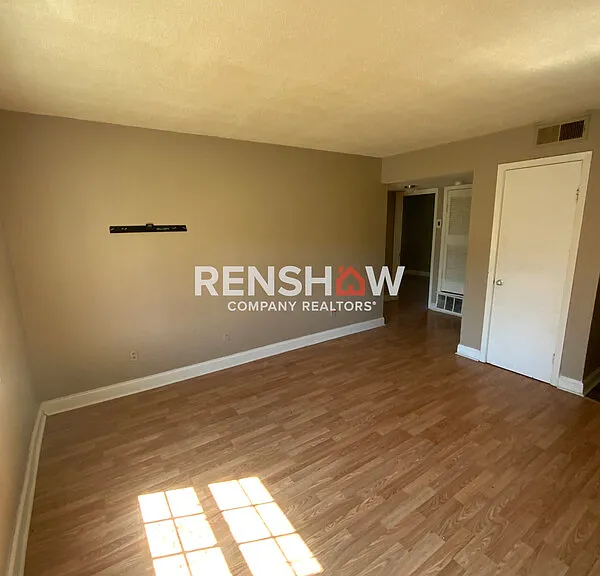 1401 Meeks St #C1 — Photo 2
