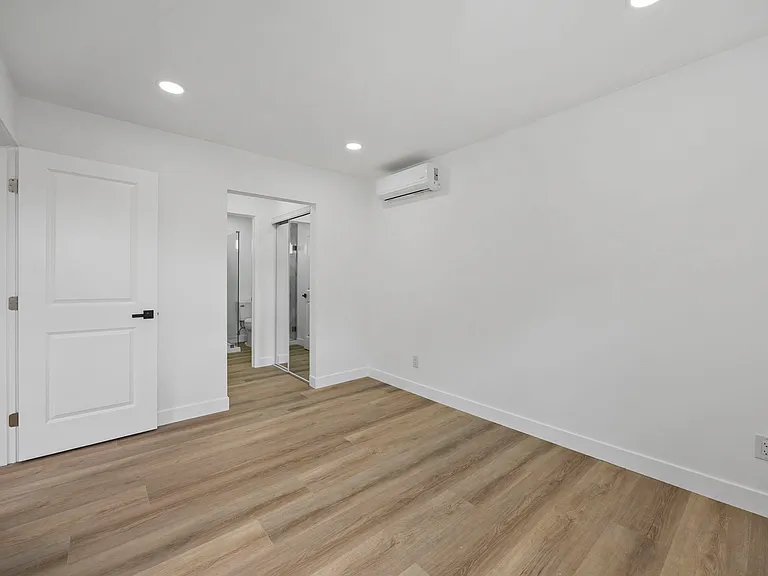 13407 Helen St #A-B — Photo 17