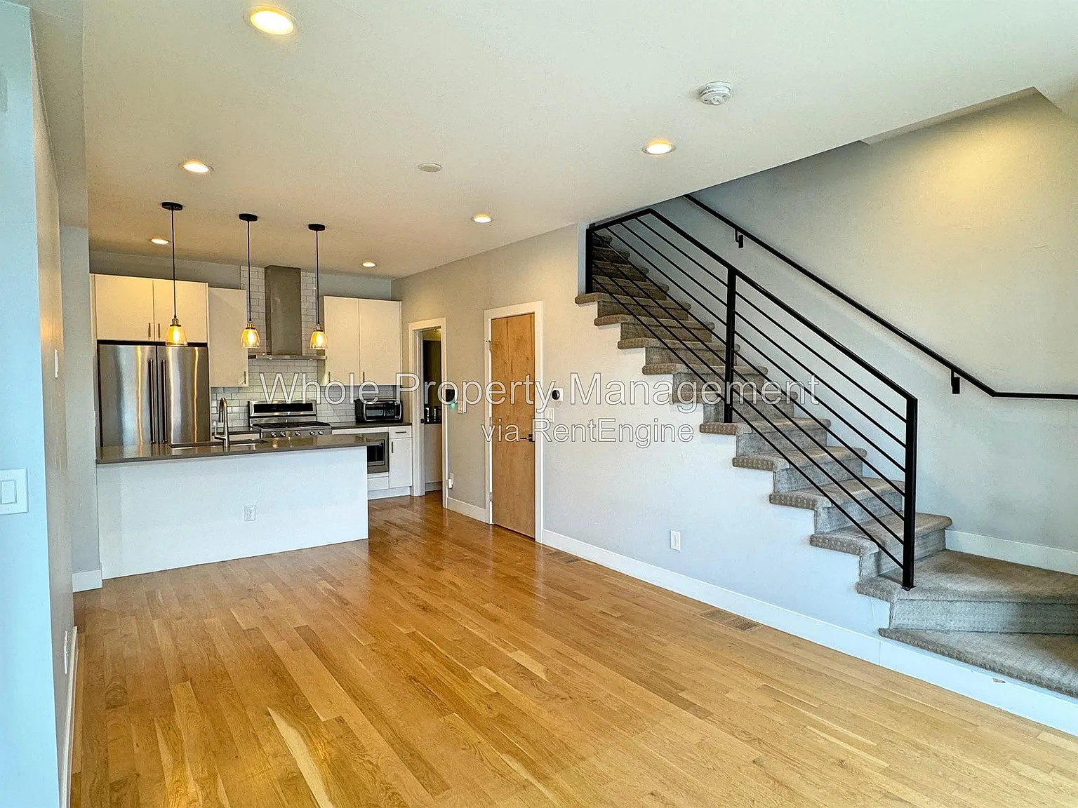 2 bed, 4.0 bath, 1279 sqft, $2,650 — Photo 3