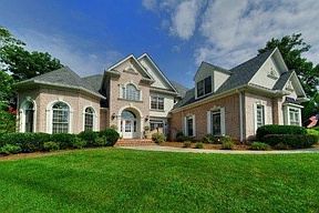 1st image of 1301 Selby Ln