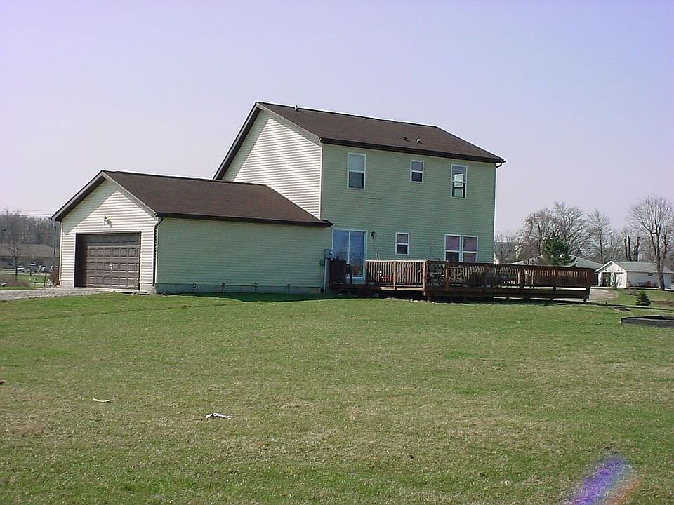 2.95 acre lot, with natural gas heat!