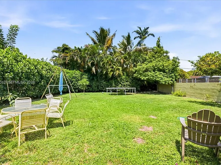 155 SW 28th Rd — Photo 29