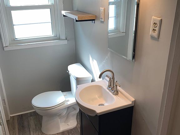 2nd image of 4717 Carvel Ave