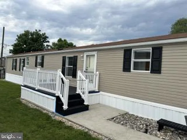 148 Amber Cir, New Holland, PA 17557