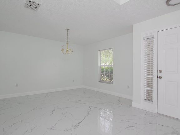 4th image of 2301 El Marra Dr