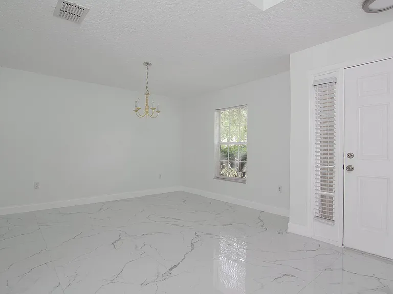 2301 El Marra Dr — Photo 4