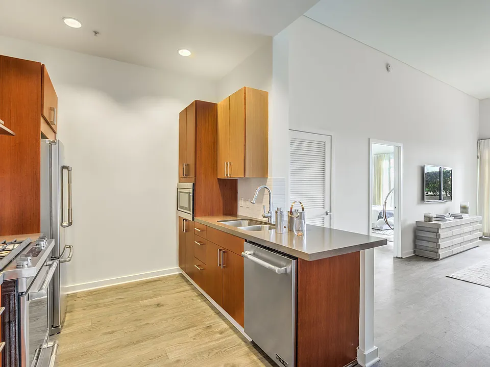 NoHo 14 apartments community photo