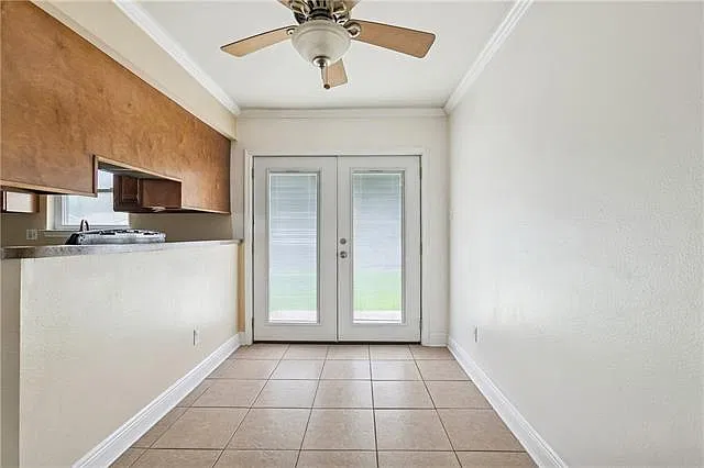 4 bed, 2.0 bath, 1475 sqft, $2,000 — Photo 3