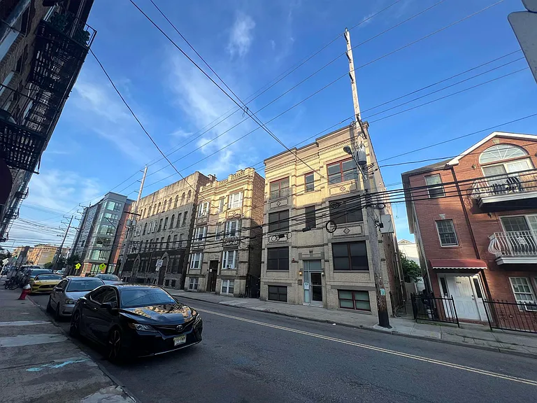 324 Baldwin Ave #2A — Photo 12