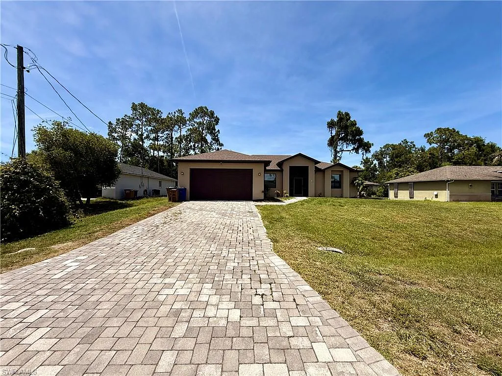 3 bed, 2.0 bath, 2197 sqft, $2,100 — Photo 4