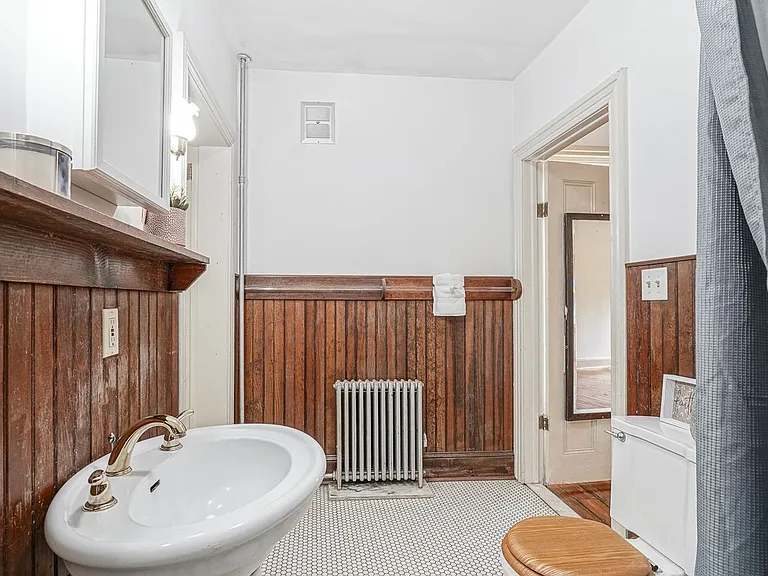 315 Chestnut St — Photo 12