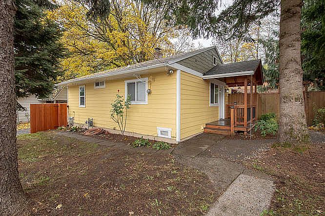 1st image of 2905 E 16th Pl APT D