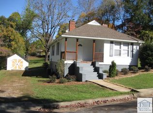 60 4th St, Fieldale, VA 24089