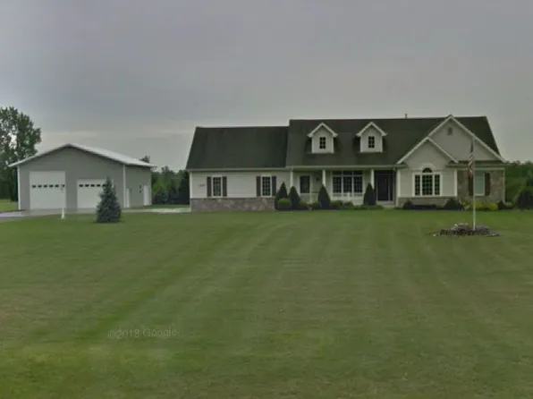 8595 Wolcott Rd, Clarence Center, NY 14032