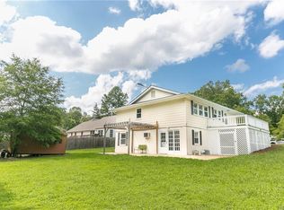 303 Lake Caroline Dr, Ruther Glen, VA 22546
