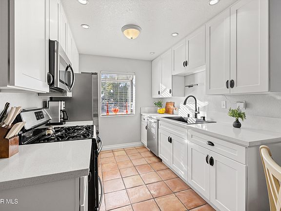 4th image of 5204 Columbus Pl