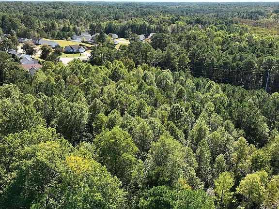 4th image of 906 Shaw Mill Rd