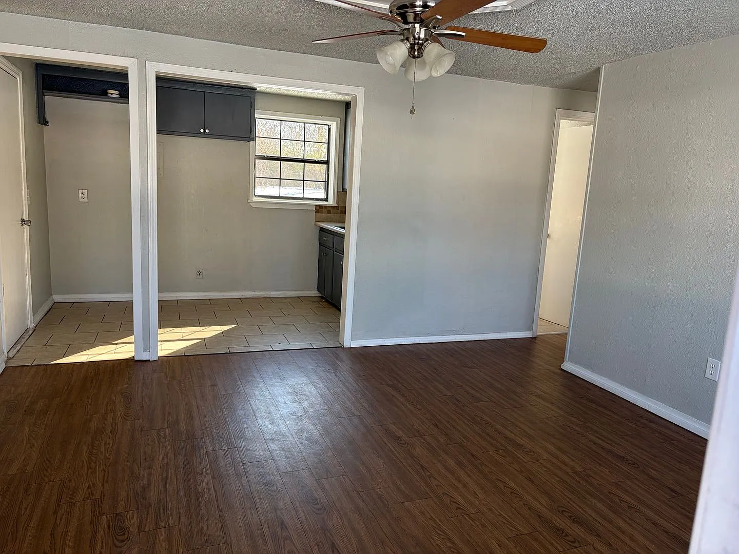 2 Bed 1 Bath Stone Home in Del City — Photo 2