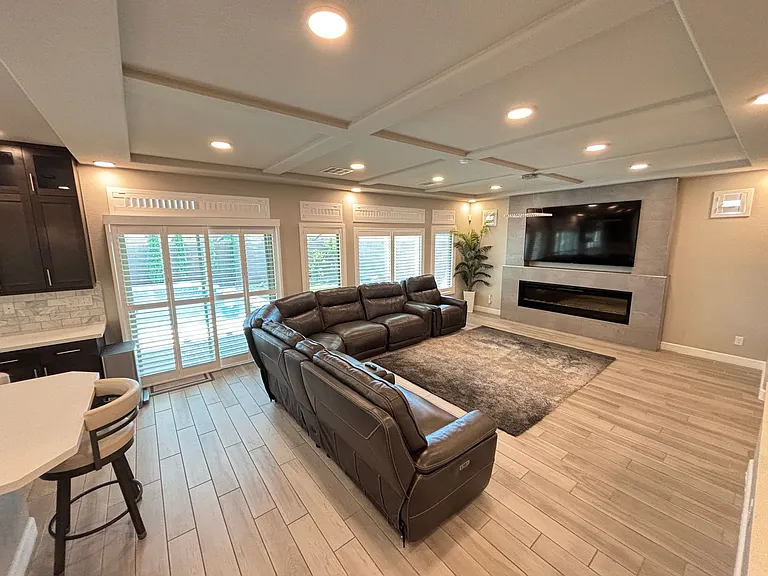 11194 Formosa Springs Ct — Photo 7