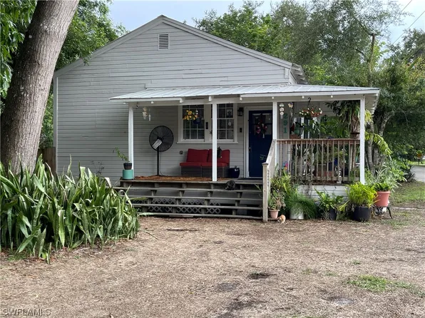 291 Fraser Ave, Labelle, FL 33935