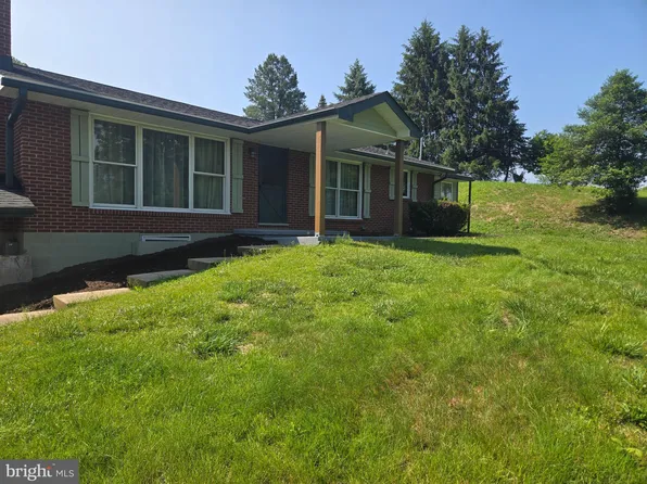 12700 Irons Mountain Rd SE, Cumberland, MD 21502