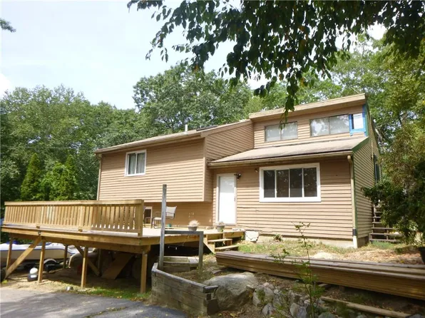 14 Laurel Rd, Charlestown, RI 02813