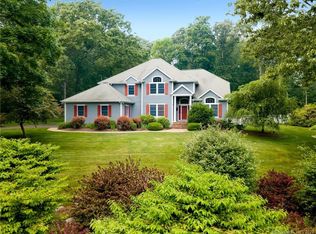 21 High Ridge Dr, Pawcatuck, CT 06379