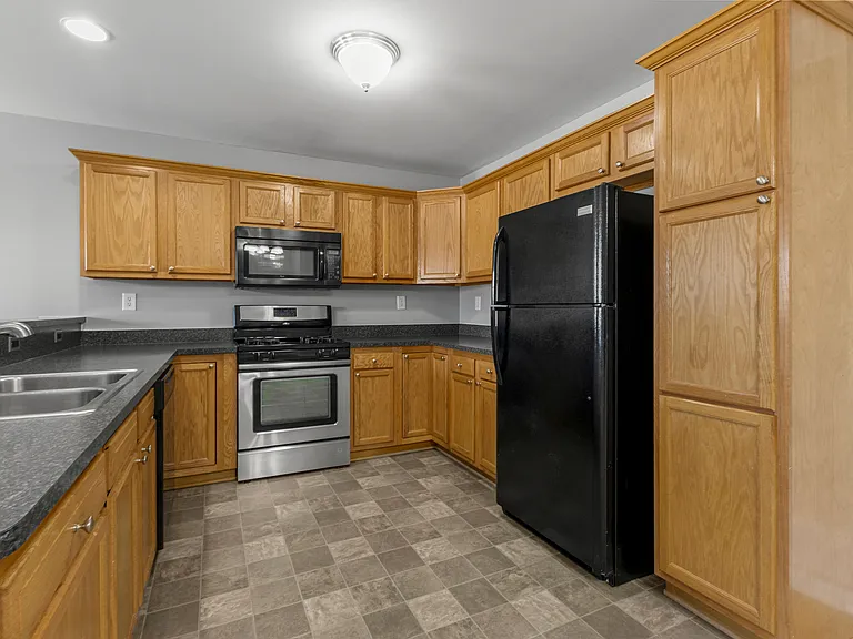 13165 Turnberry Ct — Photo 6