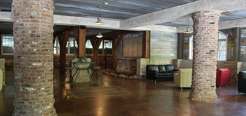 2nd image of 1400 Bushkill Dr APT 309