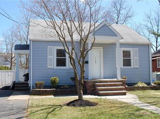 148 Austin Ave, Old Bridge, NJ 08857