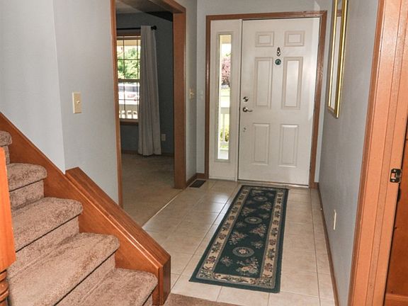 3rd image of 5971 Hickory Dr