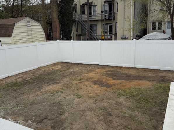 435 N 41st St, Pennsauken, NJ 08110