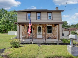 1600 Long Run Rd, Mill Hall, PA 17751