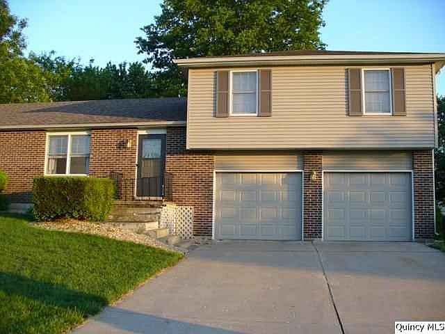 Home for Sale in Quincy, IL $174,900