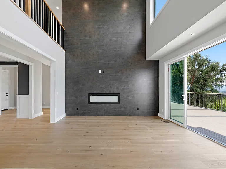 2661 Carol Dr — Photo 21