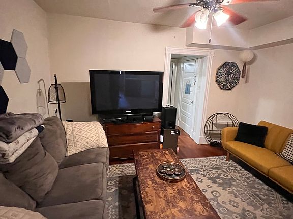 5th image of 3155 Ellwood Ave APT A