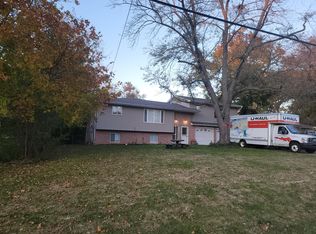 825 W Shenandoah Dr APT A, Peoria, IL
