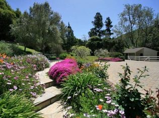 33 Boronda Rd, Carmel Valley, CA 93924