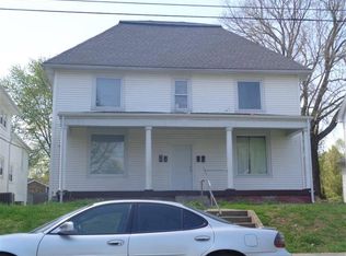 206 N Walnut St APT 3, Huntingburg, IN 47542