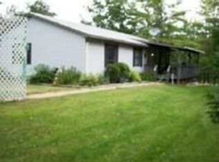 3982 Four Seasons Dr, Gladwin, MI 48624